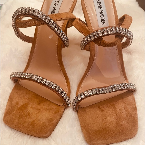 Steven Madden, camel colored, rhinestone strap sandals. - Picture 2 of 11